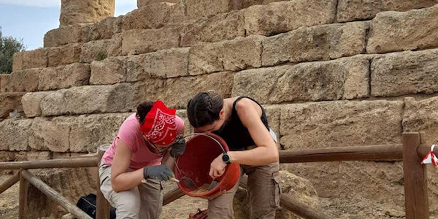 Architecture and Archaeology. Theory and Practice on the Mediterranean Cultural Heritage