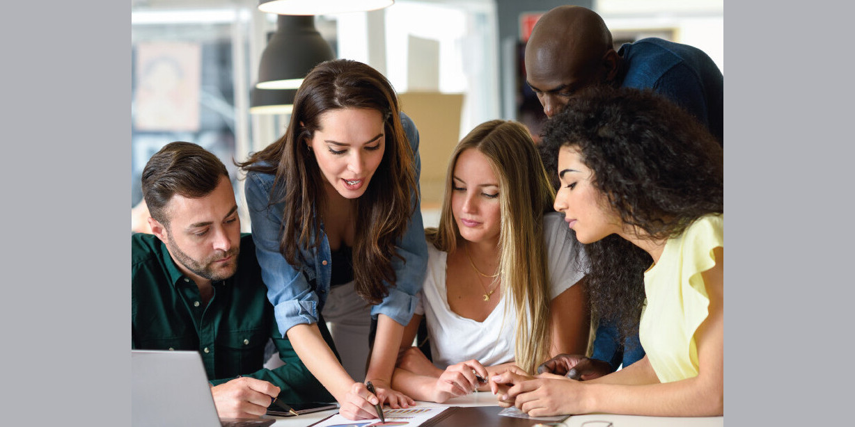 Qui Agit Intellegit - Learning Through Action